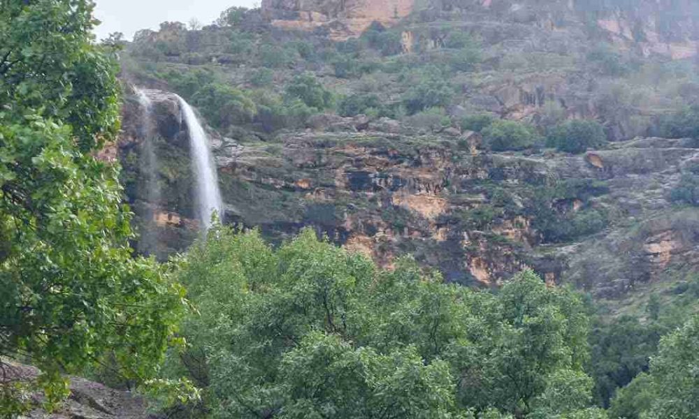 آبشار طوف خیمه سوق