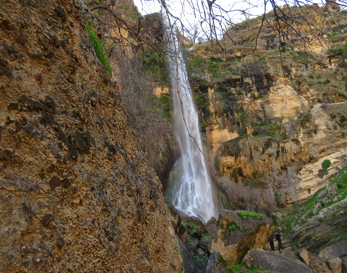 آبشار طوف خیمه سوق